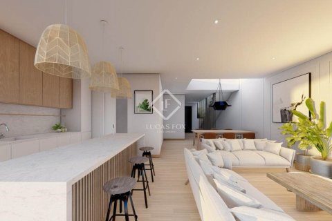 Villa de 4 dormitorios en venta en Vilanova i la Geltrú, Barcelona, Cataluña, Spain № 4600 - foto 8