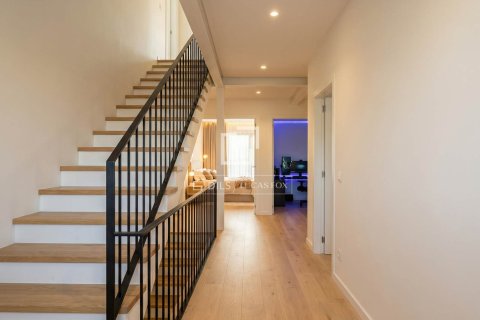 Villa de 4 dormitorios en venta en Vilanova i la Geltrú, Barcelona, Cataluña, Spain № 4600 - foto 18