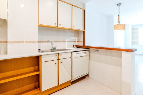 Apartamento de 2 dormitorios en venta en Sitges, Barcelona, Cataluña, Spain № 4598 - foto 9