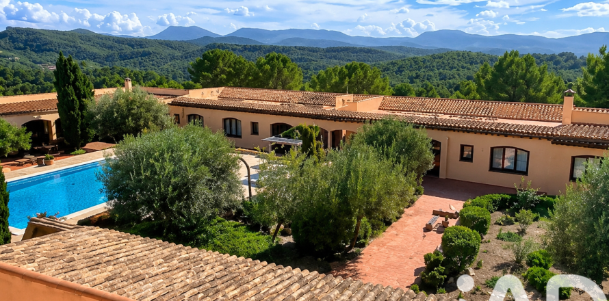 12 bedrooms house for sale in Tarragona, Catalonia, Spain № 7311