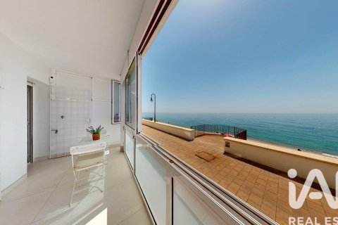 3 bedrooms apartment for sale in Sant Pol de Mar, Barcelona, Catalonia, Spain № 7310