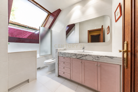 Сasa de 5 dormitorios en venta en Sant Cugat del Vallès, Barcelona, Cataluña, Spain № 7307 - foto 16