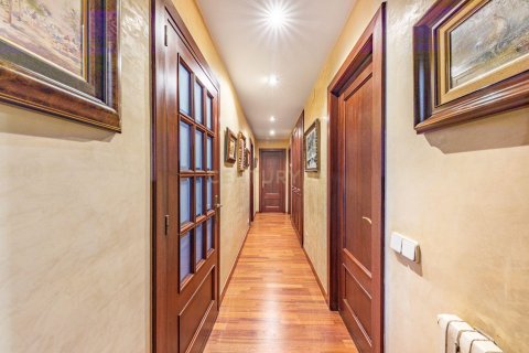Сasa de 5 dormitorios en venta en Sant Cugat del Vallès, Barcelona, Cataluña, Spain № 7307 - foto 22