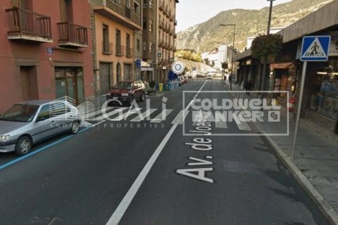 Снять в аренду коммерческую недвижимость в Андорра, Испания 191м², № 8012 - фото 2