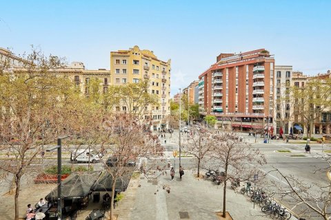Снять в аренду квартиру в Барселона, Испания с 6 спален, 202м², № 8011 - фото 15