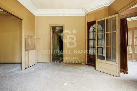 Снять в аренду квартиру в Барселона, Испания с 6 спален, 202м², № 8011 - фото 9