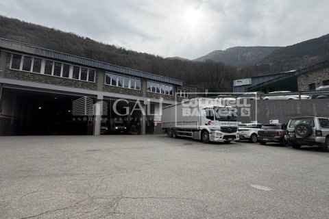 Снять в аренду коммерческую недвижимость в Андорра, Испания 1900м², № 8010 - фото 4
