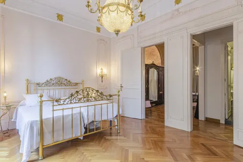 Apartamento de 3 dormitorios en venta en Barcelona, Cataluña, Spain № 1684 - foto 9