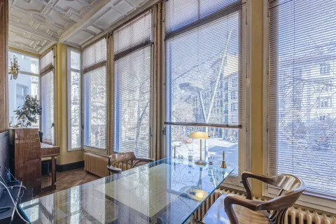 Apartamento de 3 dormitorios en venta en Barcelona, Cataluña, Spain № 1684 - foto 3