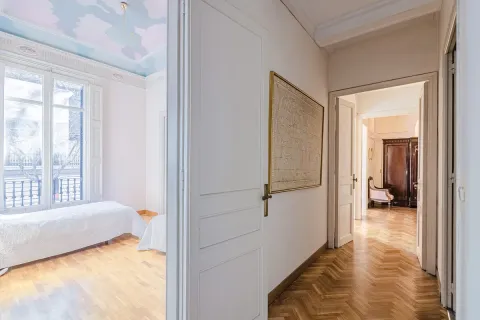 Apartamento de 3 dormitorios en venta en Barcelona, Cataluña, Spain № 1684 - foto 13