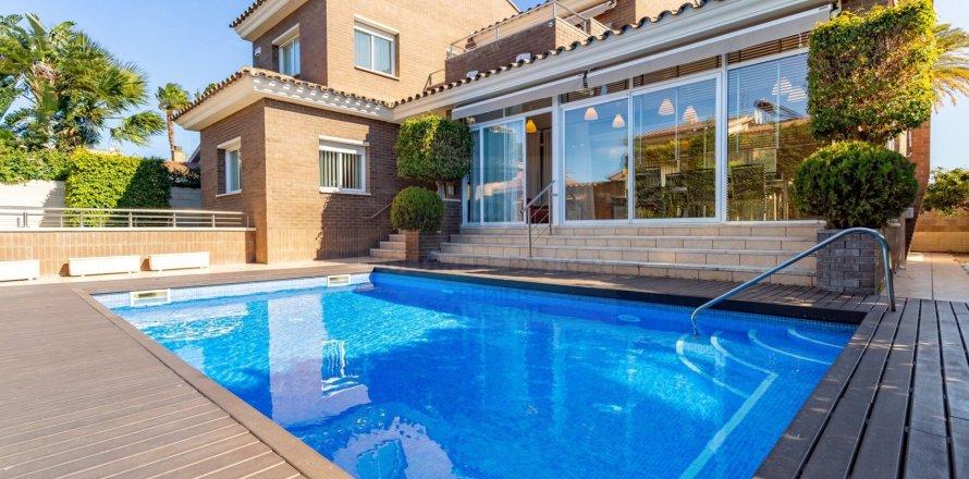 4 bedrooms house for rent in Cambrils, Tarragona, Catalonia, Spain № 6128