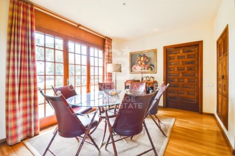 8 bedrooms house for rent in Sant Andreu de Llavaneres, Barcelona, Catalonia, Spain № 6133 - photo 13