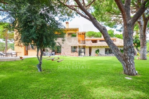 8 bedrooms house for rent in Sant Andreu de Llavaneres, Barcelona, Catalonia, Spain № 6133 - photo 3