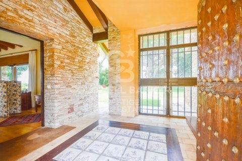 8 bedrooms house for rent in Sant Andreu de Llavaneres, Barcelona, Catalonia, Spain № 6133 - photo 7