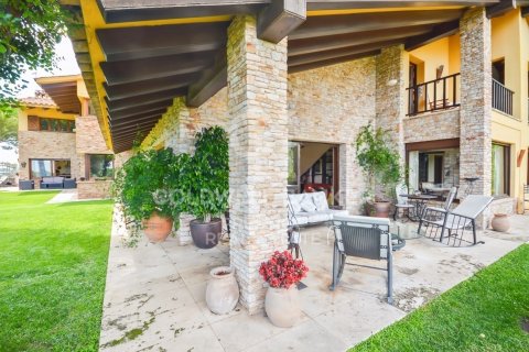 8 bedrooms house for rent in Sant Andreu de Llavaneres, Barcelona, Catalonia, Spain № 6133 - photo 22