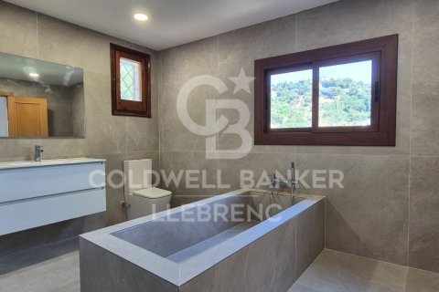 4 bedrooms duplex for rent in Barcelona, Catalonia, Spain № 6127 - photo 9