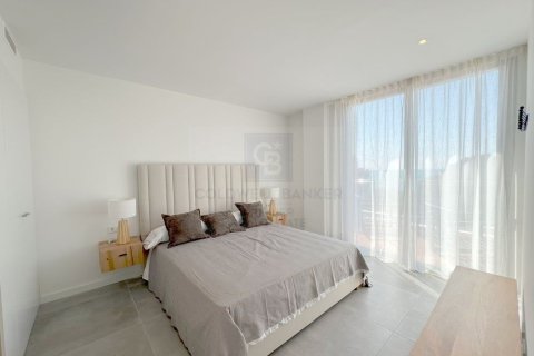 4 bedrooms apartment for rent in Salou, Tarragona, Catalonia, Spain № 6131 - photo 8