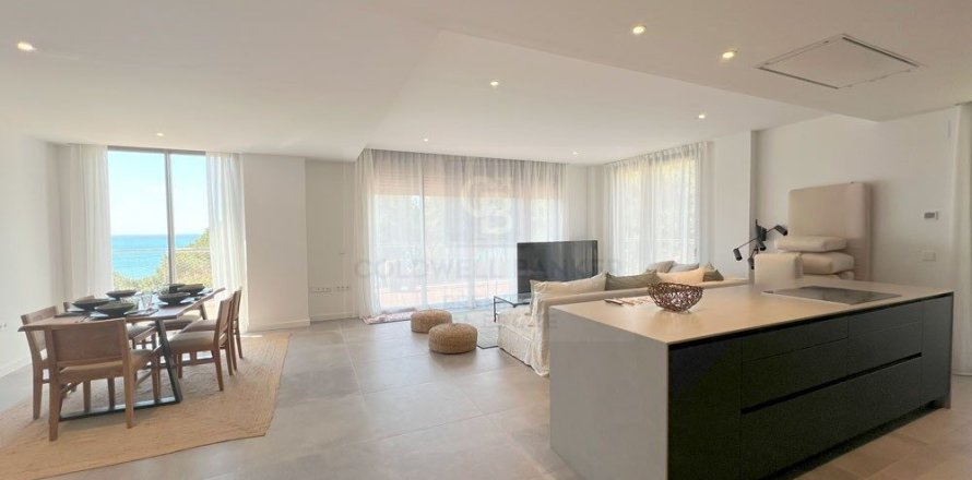 4 bedrooms apartment for rent in Salou, Tarragona, Catalonia, Spain № 6131