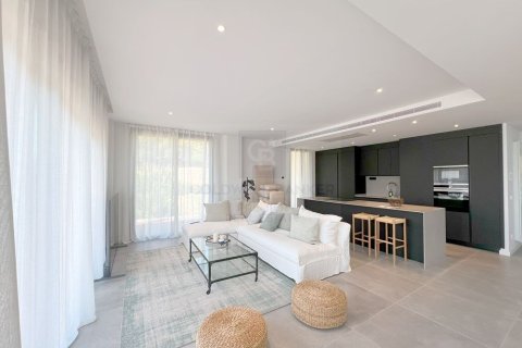 4 bedrooms apartment for rent in Salou, Tarragona, Catalonia, Spain № 6131 - photo 2