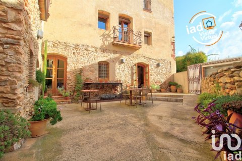 Отель с 10 спальнями в Эльс Гиаметсе, Таррагона, Каталония, Испания № 4994