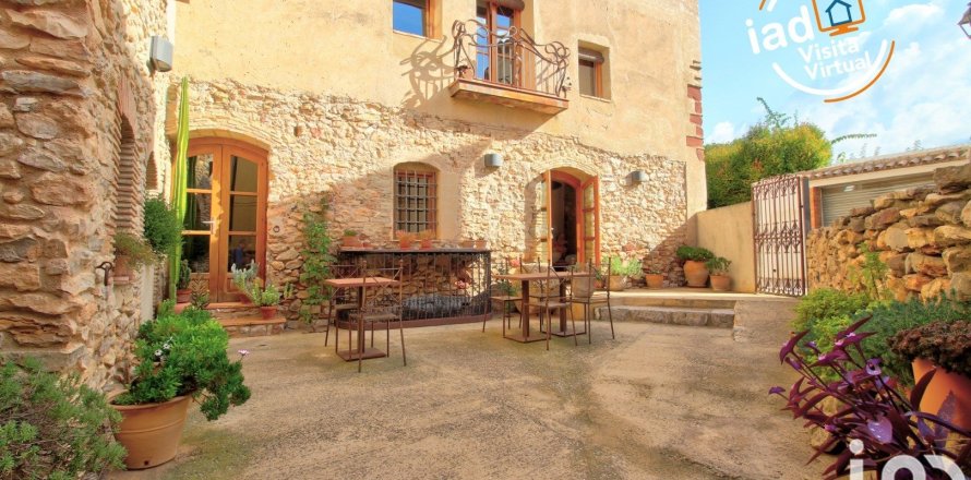 Отель с 10 спальнями в Эльс Гиаметсе, Таррагона, Каталония, Испания № 4994