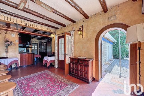 Купить коммерческую недвижимость в Сан-Пере-де-Рибес, Испания 500м², № 4990 - фото 3