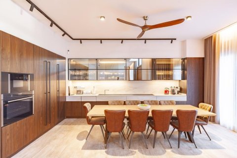 Дом с 5 спальнями в Кастельдефельсе, Барселона, Каталония, Испания № 6303