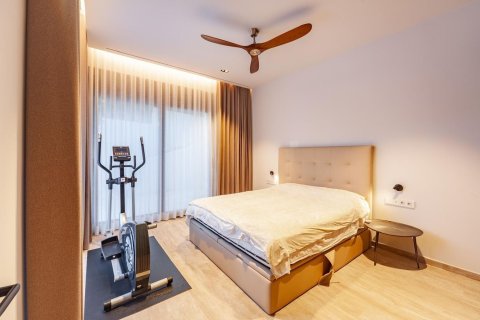 Купить дом в Кастельдефельс, Испания с 6 комнат, 572м², № 6303 - фото 6