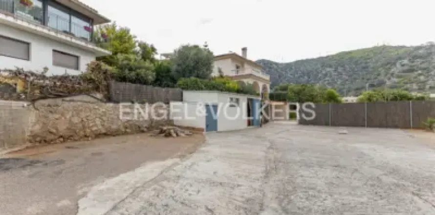 Земельный участок в Кастельдефельсе, Барселона, Каталония, Испания № 2594