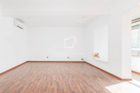 3 bedrooms apartment for sale in Barcelona, Catalonia, Spain № 6602 - photo 7