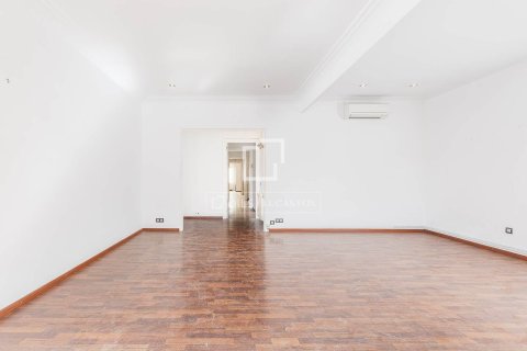 3 bedrooms apartment for sale in Barcelona, Catalonia, Spain № 6602 - photo 9