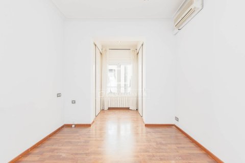 3 bedrooms apartment for sale in Barcelona, Catalonia, Spain № 6602 - photo 18
