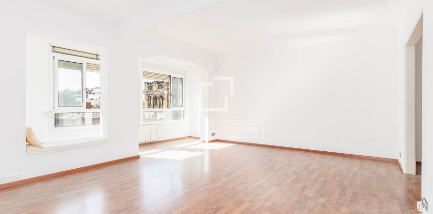 3 bedrooms apartment for sale in Barcelona, Catalonia, Spain № 6602