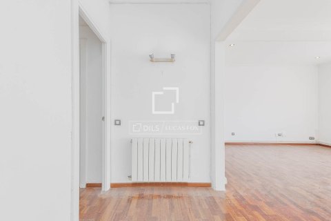 3 bedrooms apartment for sale in Barcelona, Catalonia, Spain № 6602 - photo 10