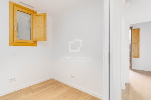 Apartamento de 2 dormitorios en venta en Barcelona, Cataluña, Spain № 6597 - foto 11