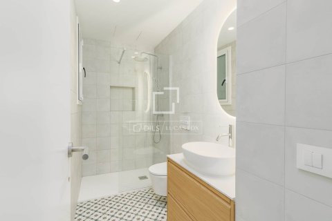 Apartamento de 2 dormitorios en venta en Barcelona, Cataluña, Spain № 6597 - foto 12