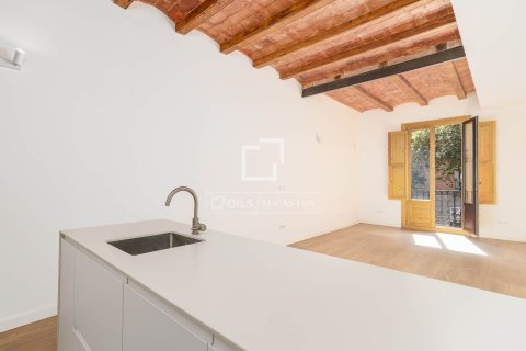 Apartamento de 2 dormitorios en venta en Barcelona, Cataluña, Spain № 6597 - foto 6