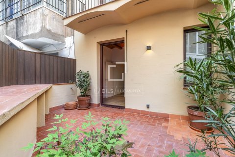 Apartamento de 2 dormitorios en venta en Barcelona, Cataluña, Spain № 6597 - foto 18