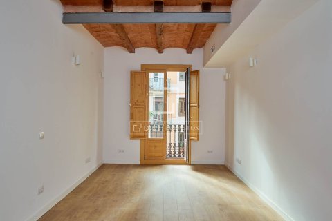 Apartamento de 2 dormitorios en venta en Barcelona, Cataluña, Spain № 6597 - foto 5