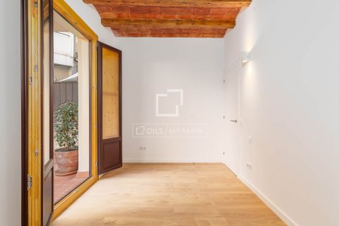 Apartamento de 2 dormitorios en venta en Barcelona, Cataluña, Spain № 6597 - foto 15