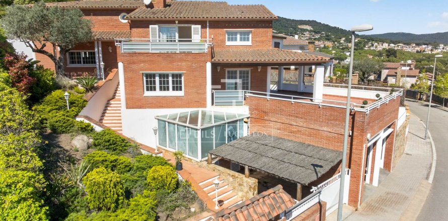 5 chambres villa à vendre à Argentona, Barcelona, Catalonia, Spain № 6601