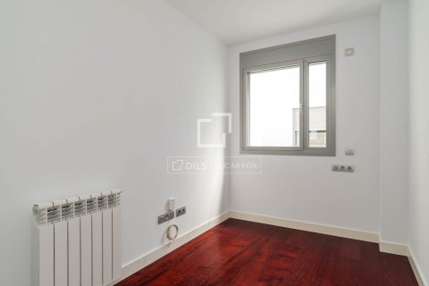 Apartamento de 2 dormitorios en venta en Barcelona, Cataluña, Spain № 6598 - foto 17