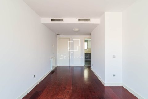 Apartamento de 2 dormitorios en venta en Barcelona, Cataluña, Spain № 6598 - foto 13