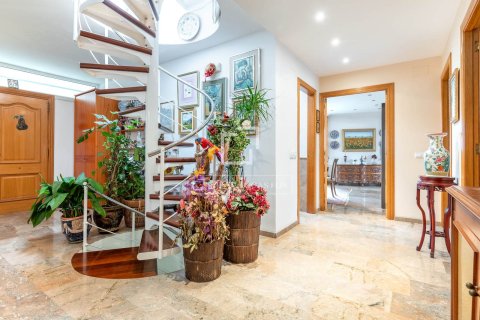 6 chambres villa à vendre à Sitges, Barcelona, Catalonia, Spain № 4119 - photo 24