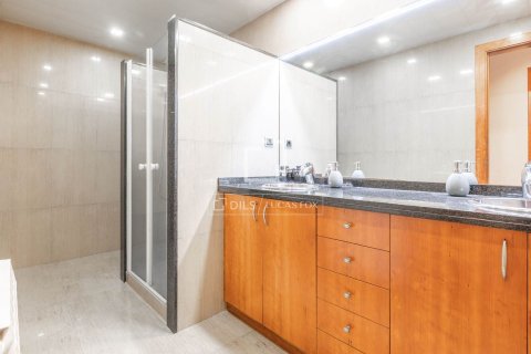 6 chambres villa à vendre à Sitges, Barcelona, Catalonia, Spain № 4119 - photo 17