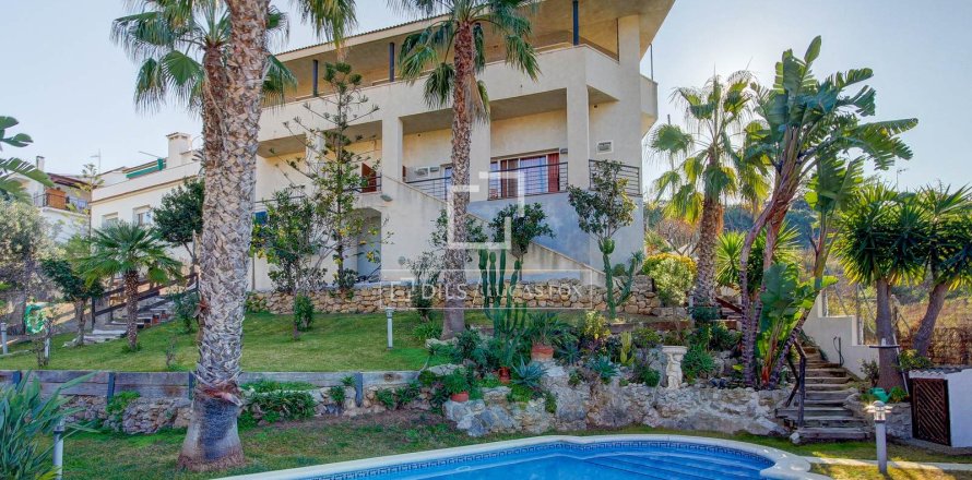 6 chambres villa à vendre à Sitges, Barcelona, Catalonia, Spain № 4119