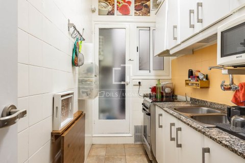 Apartamento de 4 dormitorios en venta en Barcelona, Cataluña, Spain № 4117 - foto 20