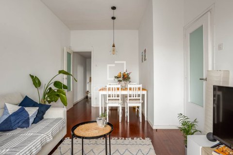 Apartamento de 4 dormitorios en venta en Barcelona, Cataluña, Spain № 4117 - foto 6