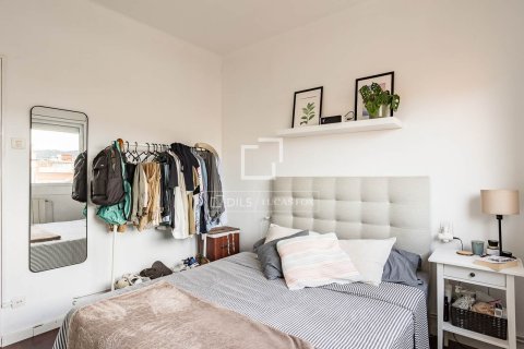 Apartamento de 4 dormitorios en venta en Barcelona, Cataluña, Spain № 4117 - foto 14