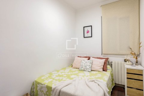 Apartamento de 4 dormitorios en venta en Barcelona, Cataluña, Spain № 4117 - foto 26